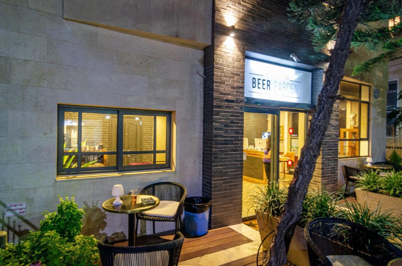 Beer Garden Hotel Tel Aviv Bagian luar foto