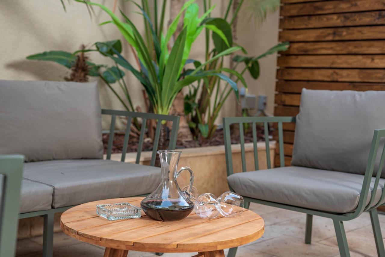Beer Garden Hotel Tel Aviv Bagian luar foto